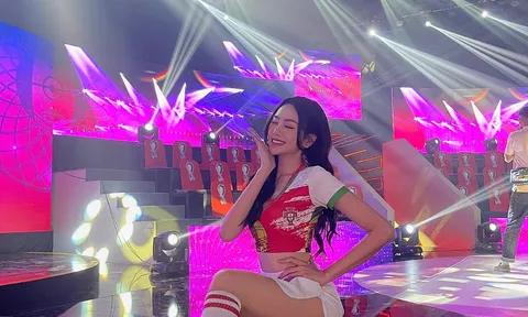 Hot girl Hà thành 'say nắng' tuyển Pháp ở World Cup 2022