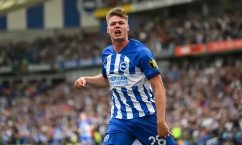 Hung tin cho Man Utd trước khi trở lại Premier League