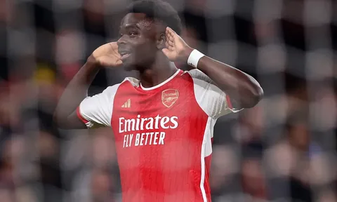 Huyền thoại Arsenal: “Trọng tài cần bảo vệ Saka tốt hơn”