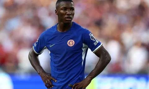 Huyền thoại Barca tâng bom tấn Chelsea lên mây