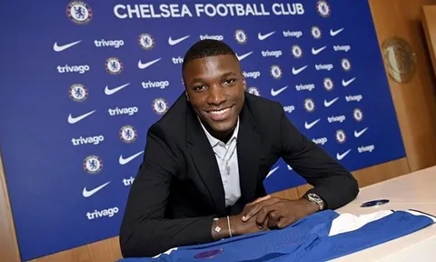 Huyền thoại Chelsea phản ứng với hàng động đẳng cấp của Caicedo