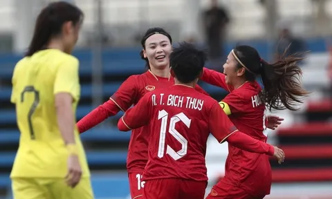 Huỳnh Như tỏa sáng, tuyển nữ Việt Nam thắng Malaysia 3-0