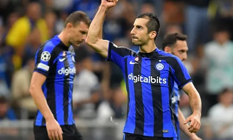 Inter tiễn Barca xuống Europa League