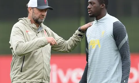 Ibrahima Konate thừa nhận "sợ hãi" ở Liverpool