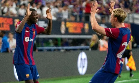 Thống kê đáng thèm muốn của Frenkie de Jong trước Real Madrid