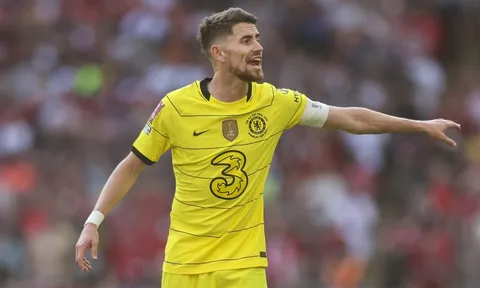 Tiền vệ Chelsea ra quyết định giữa Barca và Juventus