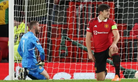 Peter Schmeichel chê bai các cầu thủ M.U, 3 cái tên 'thoát nạn'