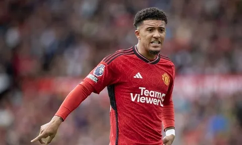 Huyền thoại Bayern "chê" việc ký kết với Sancho