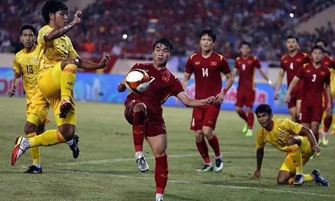 Át chủ bài của HLV Troussier