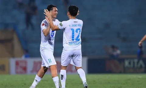 Khi CLB V-League làm suy yếu mình để tăng cường sức mạnh cho đối thủ