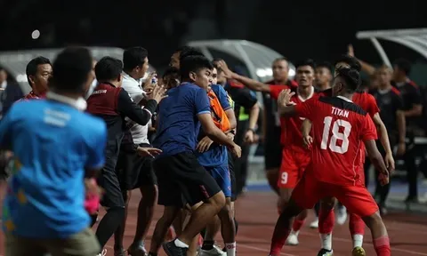 Báo thế giới ngán ngẩm trận chung kết SEA Games; FIFA ca ngợi Huỳnh Như, Thanh Nhã