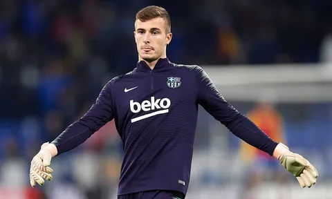 Inaki Pena: Kẻ thay thế xứng tầm cho Ter Stegen