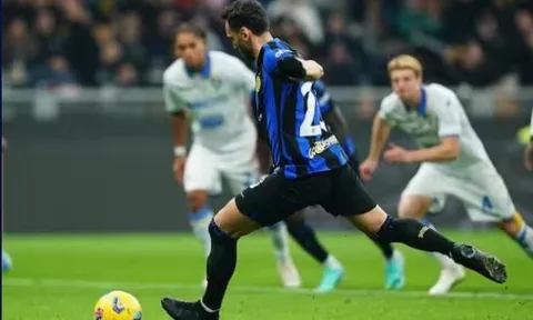 Inter đòi lại ngôi đầu; Mourinho tố trò cũ ăn vạ sau trận hòa Lazio
