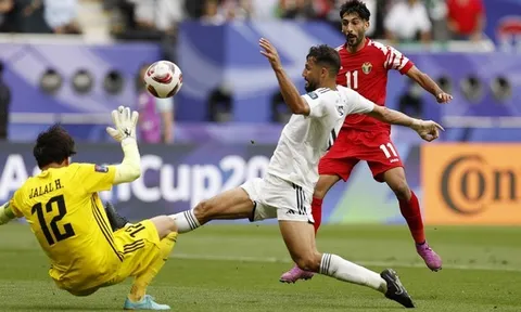 Iraq bị loại điên rồ; VFF nắn gân HLV Troussier