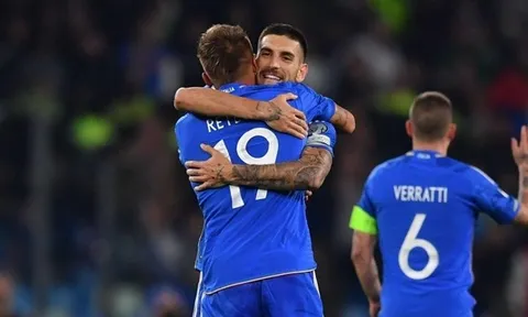 Italia 1-2 Anh: Cứ sai đi vì cuộc đời cho phép
