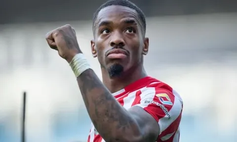 Ivan Toney lại khiến Arsenal đứng ngồi không yên