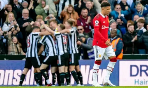 Jadon Sancho: Bỏ thì thương, vương lại tội