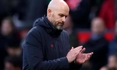 Unai Emery đang làm tốt hơn Ten Hag