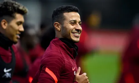 Joe Cole chúc mừng sao Liverpool phục hồi phong độ