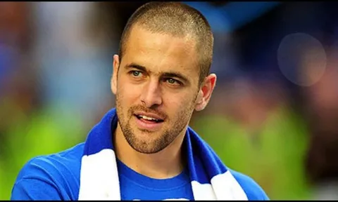 Joe Cole yêu cầu Chelsea thải loại 10 cái tên