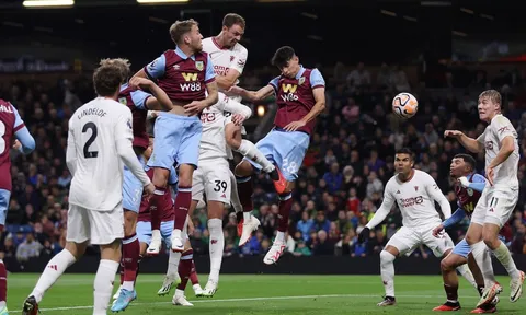 Jonny Evans có thể nhận được điều không ngờ tới ở OTF