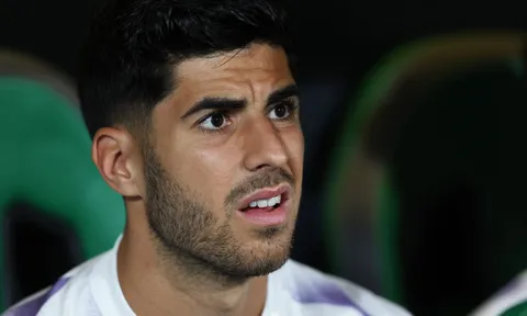 Jorge Mendes làm khó Real vụ Asensio