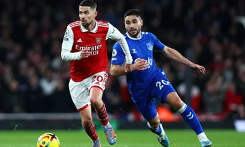 Thay Jorginho sau 45 phút, Arteta giải thích lý do