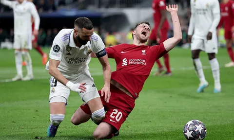 Thua 100% đấu tay đôi, tiền đạo Liverpool hứng chịu chỉ trích