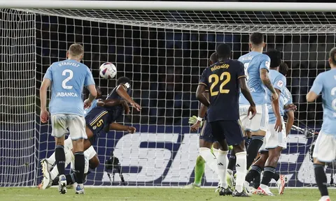 Jude Bellingham sánh ngang Ronaldo sau 3 trận cho Real Madrid
