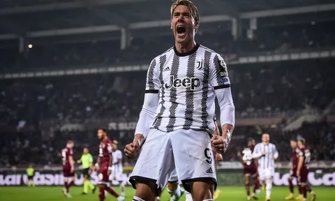 Juventus để Vlahovic đến Arsenal với một điều kiện