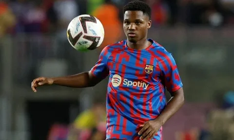Điên tiết Barca, cha Fati hẹn ngày đến bến đỗ mới