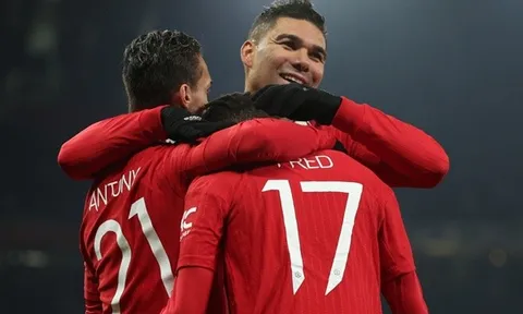 Casemiro giúp MU thay đổi cuộc chơi