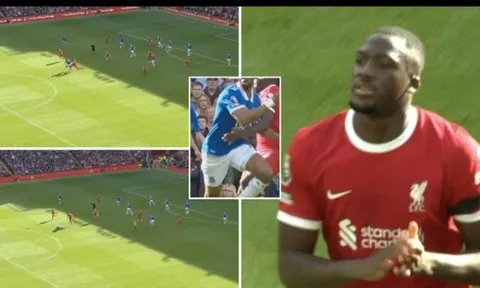 Sean Dyche phàn nàn về trọng tài sau trận derby vùng Merseyside