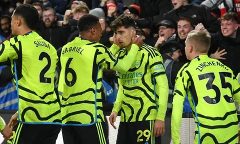 Kai Havertz đưa Arsenal lên đỉnh Premier League