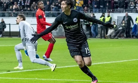 M.U, Chelsea điên đảo vì nhạc trưởng Frankfurt
