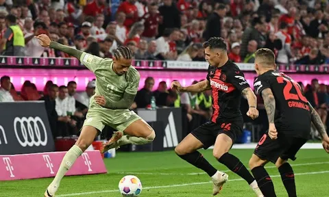 Kane liên tục nổ súng, Bayern vẫn ôm hận phút bù giờ