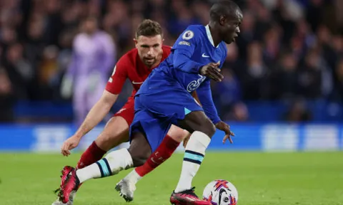 Dẫn dắt trận đầu, HLV tạm quyền ca ngợi cầu thủ 'phi thường' của Chelsea