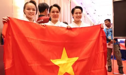 Karate mở hàng hai HCV cho Việt Nam ở SEA Games