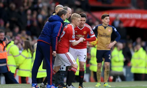 "Tôi sẽ khoe với con cháu rằng mình từng chơi cho Manchester United"