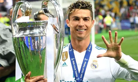 Keane: “Real mua Ronaldo với giá quá rẻ”