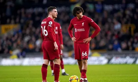Khen Liverpool chơi tốt, Klopp bị mỉa mai là 'chú hề'