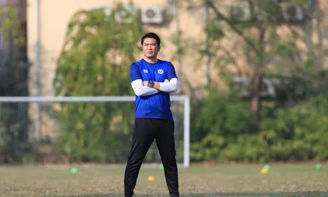 "Khó thể đi châu Âu nên tôi chọn châu Á và V-League"