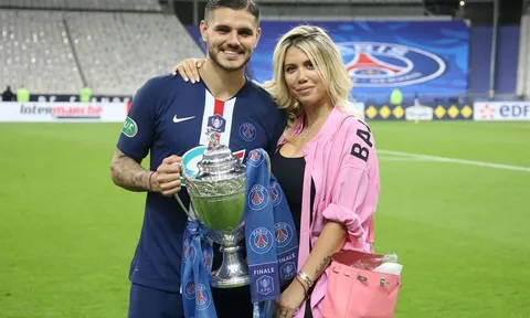 Khóa môi phi công kém 13 tuổi, Icardi mắng Wanda Nara thậm tệ