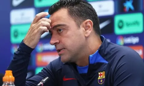 Không còn đường lui cho Xavi