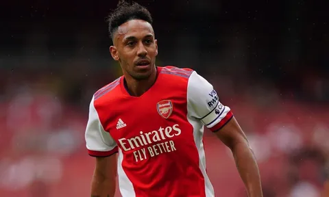 "Không hiểu làm sao mà Aubameyang lại bỏ lỡ"