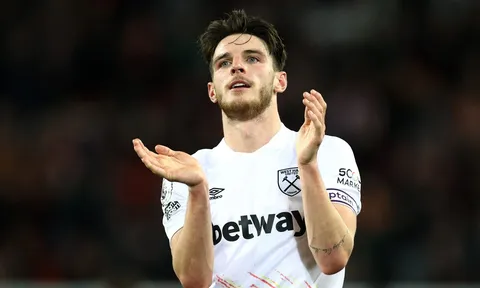 Không phải Arsenal, Ruddock chỉ ra bến đỗ lý tưởng cho Rice
