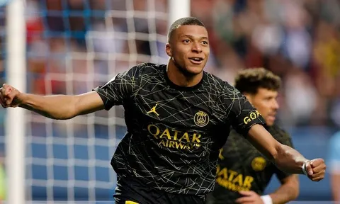 Không thể trách Mbappe