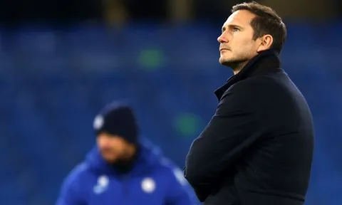 Chelsea liên tiếp gây thất vọng, Chris Sutton nói thẳng cơ hội vô địch mùa này