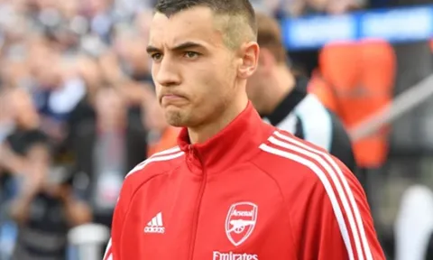 Sao Arsenal từ chối West Ham