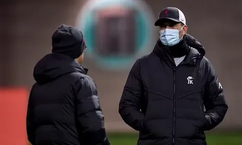 Klopp: "Tại sao chúng ta lại giấu kín chuyện này?"